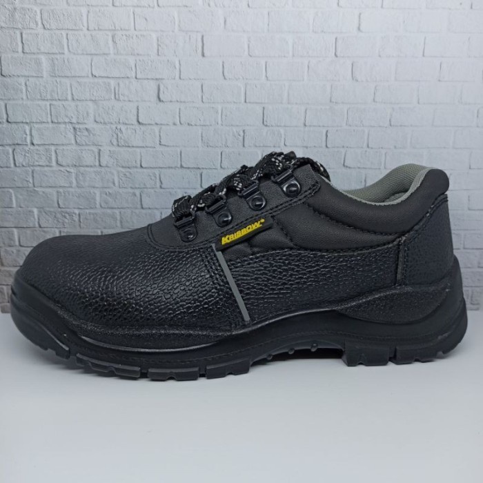 Boots Sepatu Pengaman Krisbow Safety Shoes Arrow 4 Inch Sepatu Sefty- Hitam