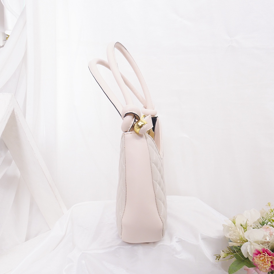 Bernx's Shoes - Clarisa Tas Wanita Tas Selempang Sling Bag Fashion Wanita Shoulder Bag