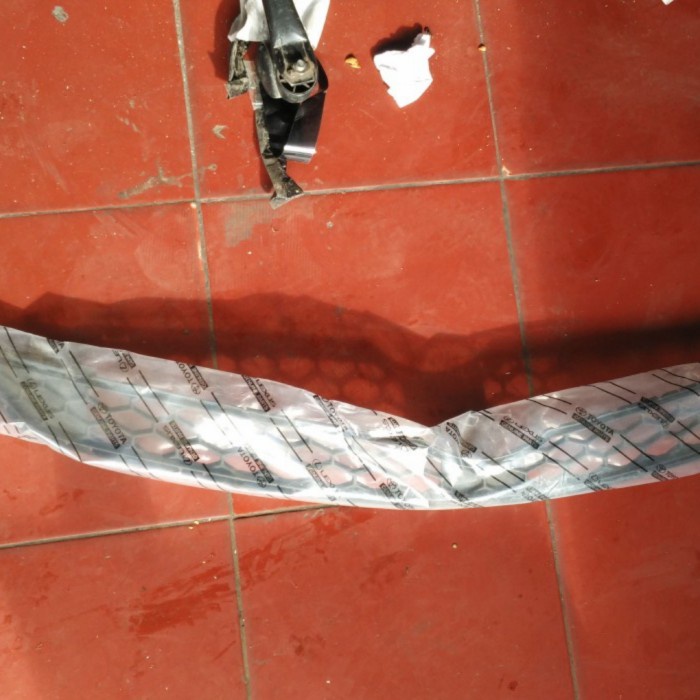 List Grill Jaring Atas All New Avanza Veloz 2012-2014 Original