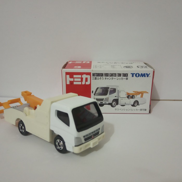 Tomica No 2 Mitsubishi fuso Canter towing truck diecast truk derek