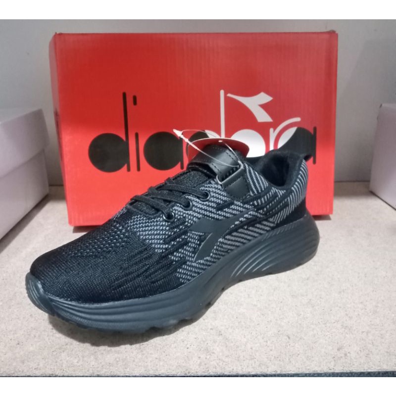 sepatu anak sekolah diadora original