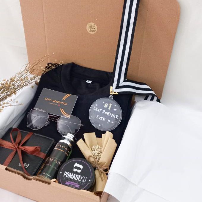 

limited Edition✔️[READY] Kado Ulang Tahun Cowok Gift Box Cowok|KD9
