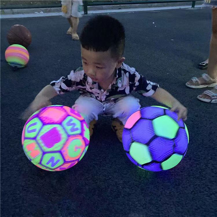Mainan Bola Karet Motif Warna Warni Menyala Lampu LED Mainan Bola Anak