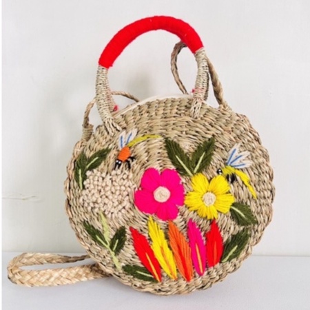 Galerikitri-Tas anyaman/tas etnik/tas anyaman mendong/tas wanita /tas Slempang/Taspantai /anyaman Bali