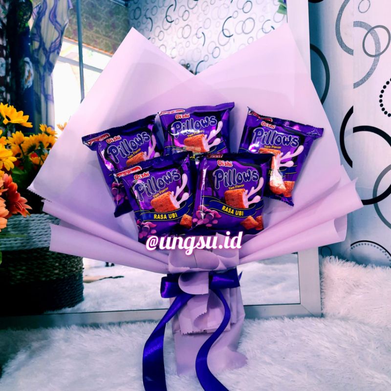 ready buket jajan bouquet snack pillows bebas request permintaan hadiah gift doi cewek cowok
