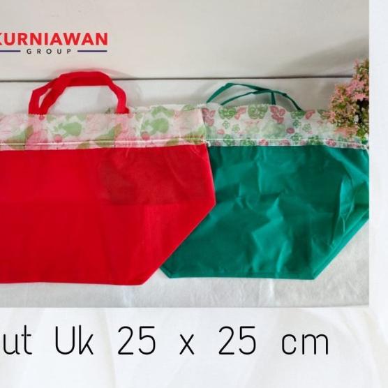 

Tas Kain / Goodie Bag SPONBOUND Serut 25x25 Per Lusin - Hijau Tua