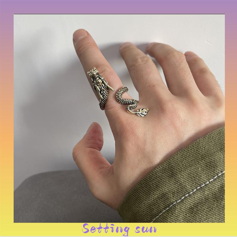 Cincin Naga Pria Keren Emas Creative Retro Style Dragon Design Ring Holder For Gift TN