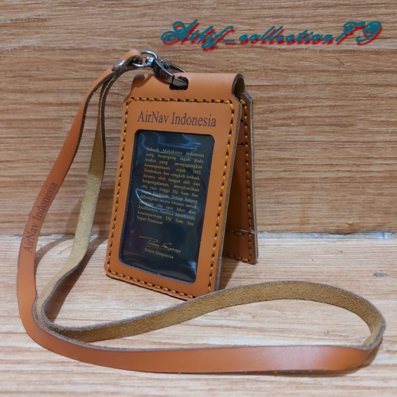 

Tempat Id Card Kulit Asli AirNav Lipat Holder Id Card AirNav Kulit Asli