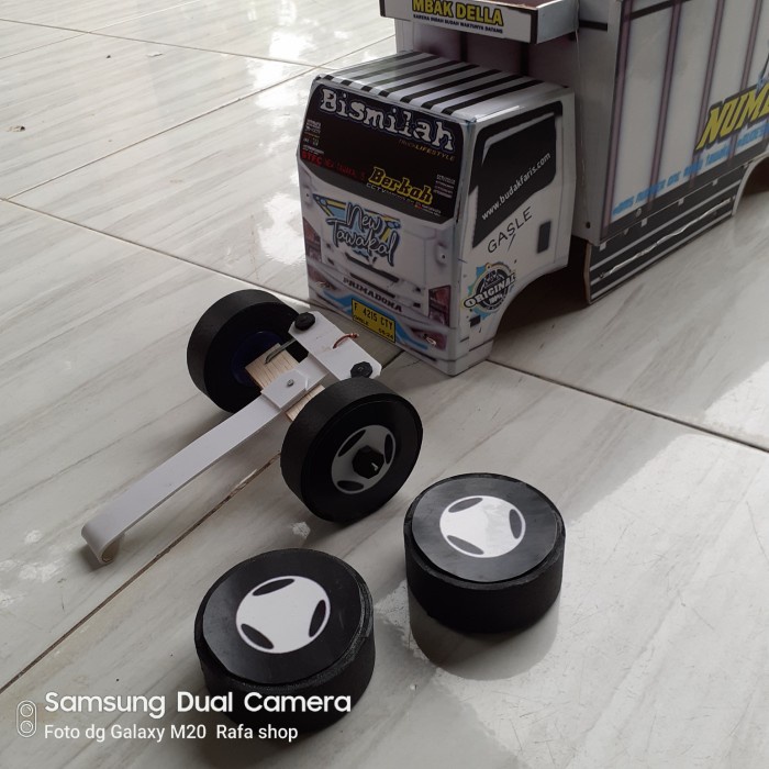 Mantap Tieroad Terot Truk Miniatur Truck Oleng Tinggal Pasang Gilaa