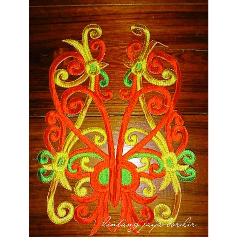 bordir aplikasi motif dayak