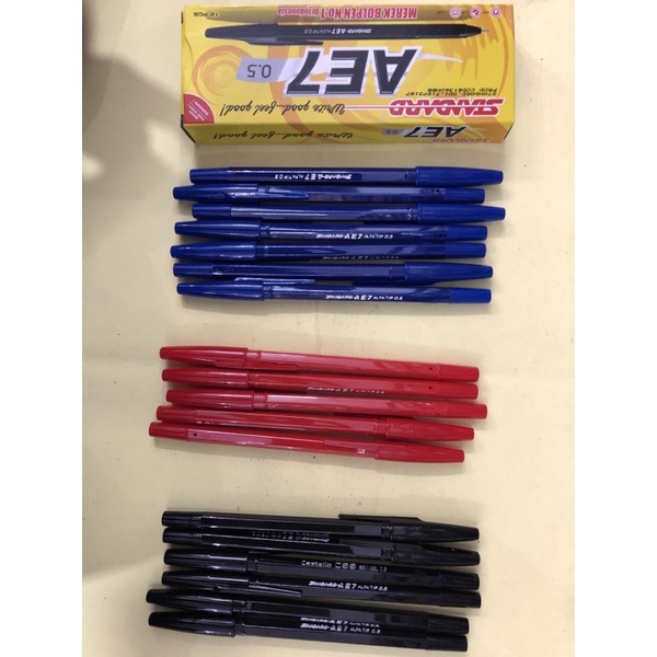 

bolpen standard AE7 0.5mm isi 12