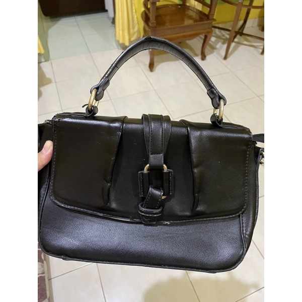 preloved tas Elizabeth Emsio warna hitam