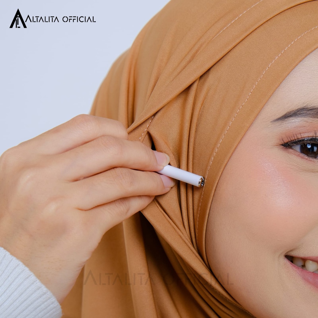 Altalita - Jilbab Sport Instan Helma Lubang Telinga Masker Headset Earphone Kacamata Bahan Jersey Premium Cocok untuk Olahraga Volly Futsal Senam dan Sehari-hari