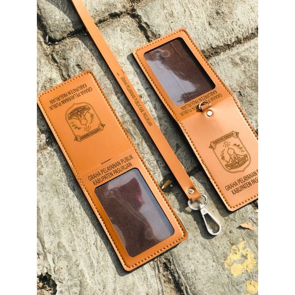 

Name Tag / Lanyard custom kulit Premium | Model Magnet Layer