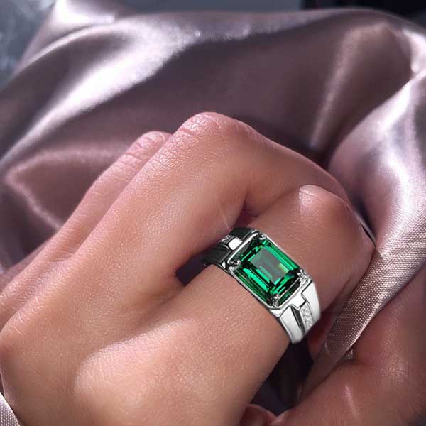 Sapphire Cincin Silver Platinum Dengan Batu Sapphire Emerald Untuk Pria / Wanita