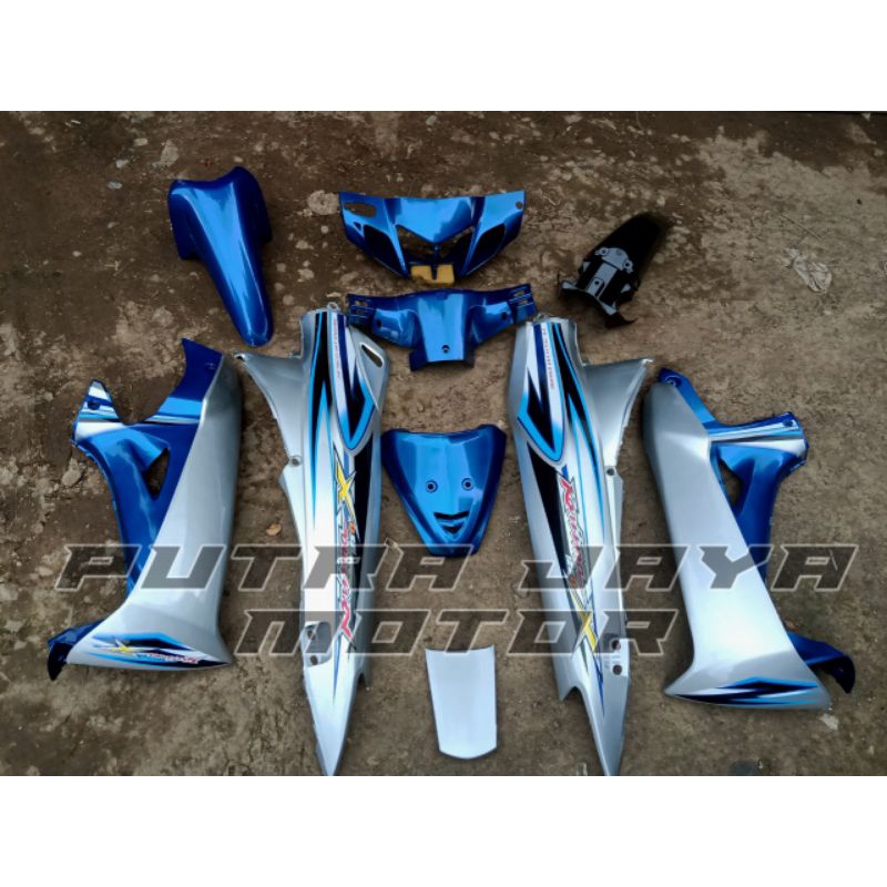 Bodi Karisma X 125D Cakram Th.2006 Biru Silver Dek Bodi Set Karisma X 125D Set Stripping Kualitas Ba