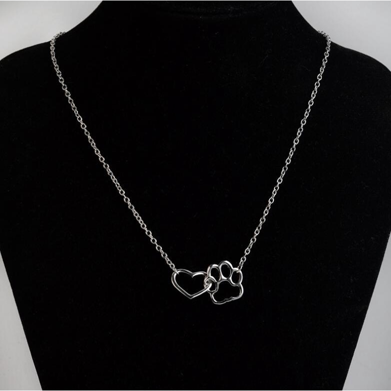 New Dog Claw Peach Heart Necklace ins Female Hollow Heart Collar Chain Popular in Europe and America