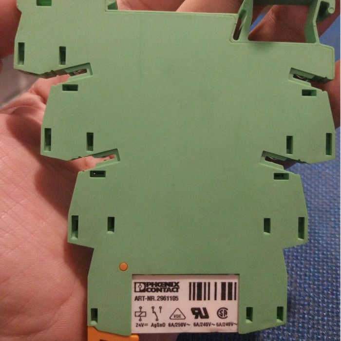Jual Relay Base - Plc-Bsc- 24Dc/21 - 2966016 Phoenix Contact Termurah ...