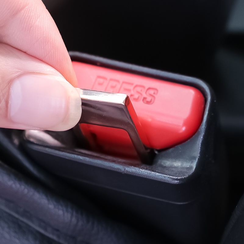 1 Pc Gesper Sabuk Pengaman Mobil Universal Bahan Alloy Dengan Alarm Stopper