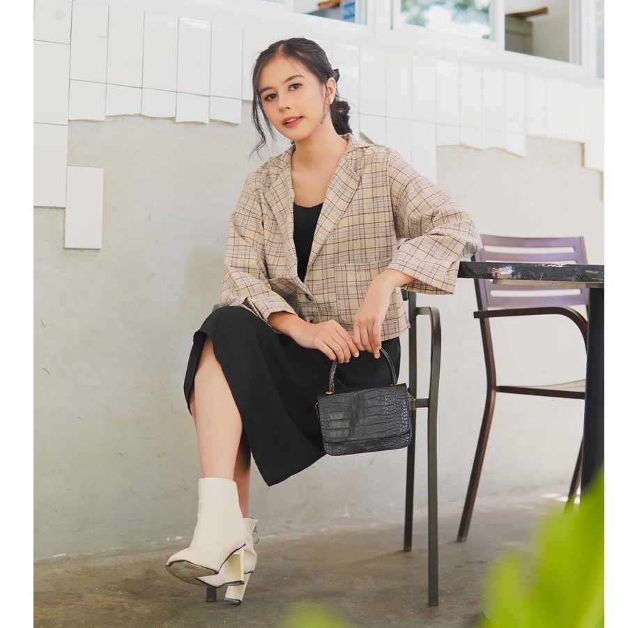 Georgia Flannel Outerwear-flannel crop-cardigan flannel-jisoo flannel crop