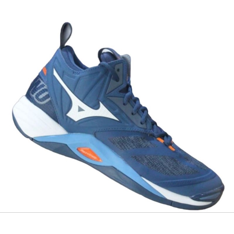 Mizuno Wave Momentum 2 Mid