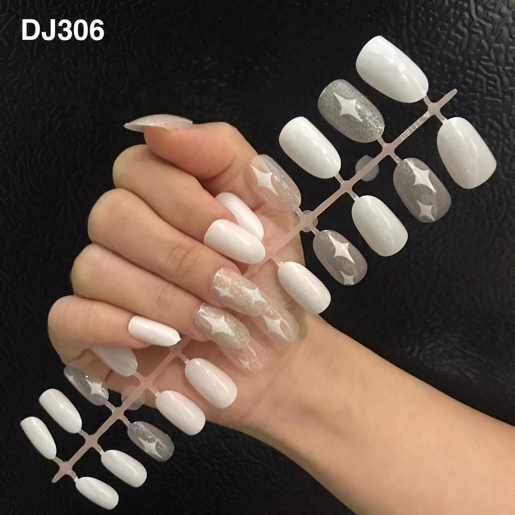 24Pcs Kuku Palsu Murah Motif DJ306 / Fake Nails Motif Gliter Glossy Nude / Nail Art Kuku Palsu