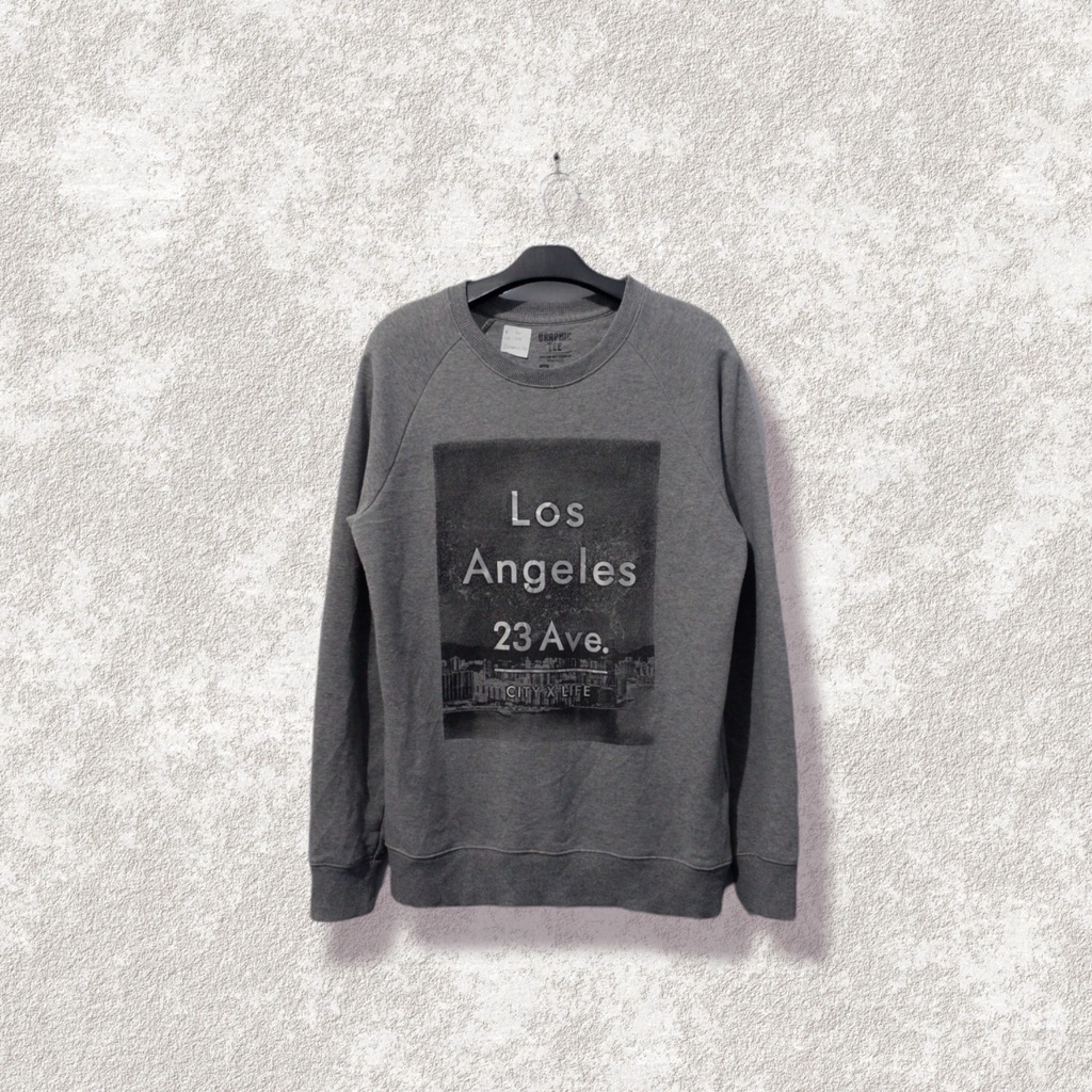 CREWNECK GRAPHIC TEE