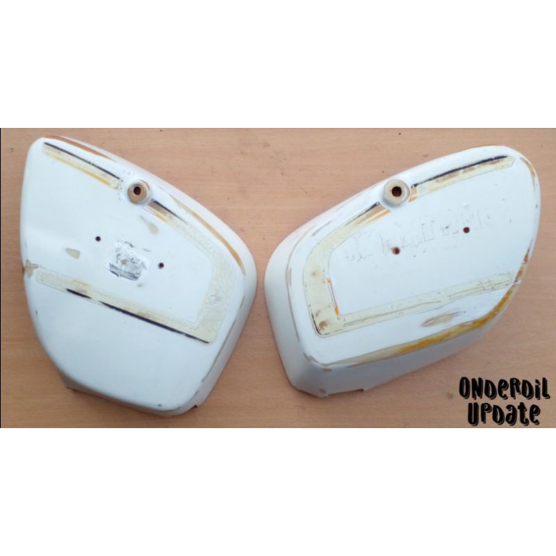 Tepong tutup aki motor Suzuki FR 80 Family Putih Original