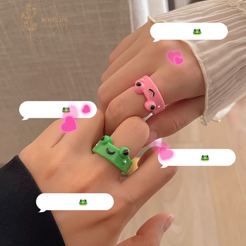 Roselife Cincin Gaya Korea Motif Kartun Katak 3D Bahan Resin Untuk Perhiasan Pria / Wanita / Unisex