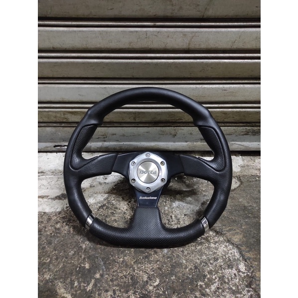 SteeringWheel-ISOTTA