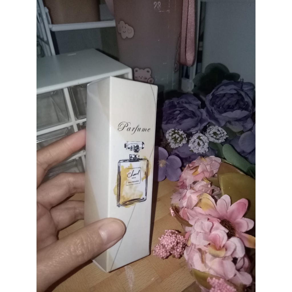 

dus parfum / box packaging produk 35ml (3,5x3,5x12cm/13x2.5x2.5cm) cetak custom harga satuan minimal order 10pc