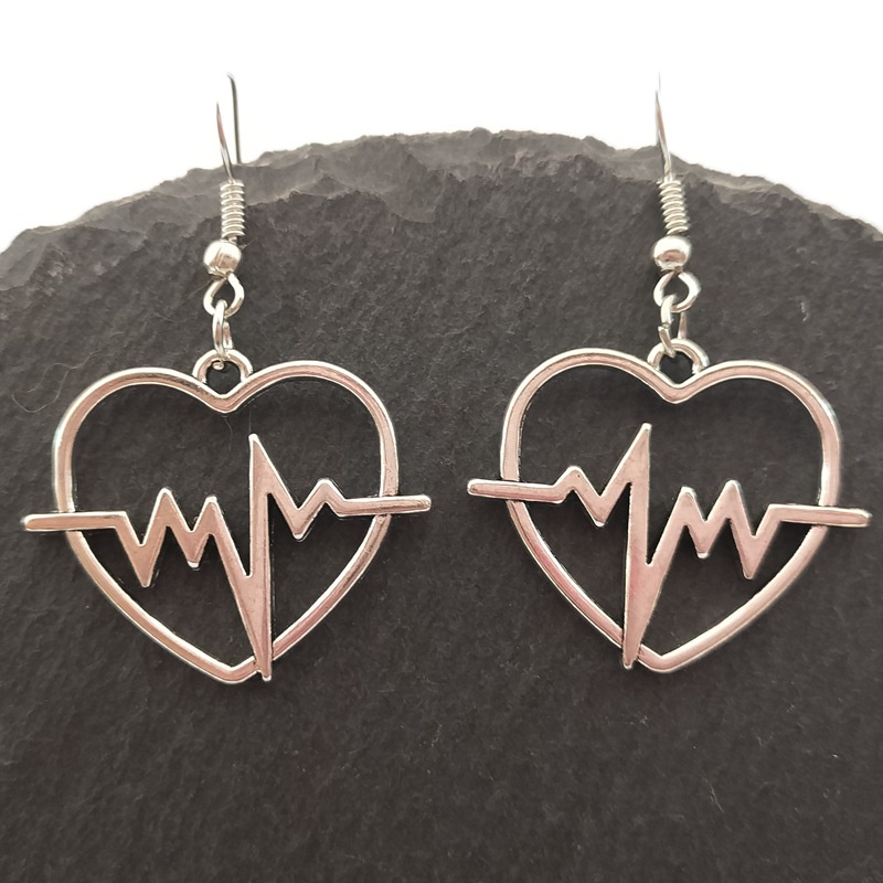 Anting Tusuk Gantung Desain Hati ECG Gaya Eropaamerikasimpleretro handmade Untuk Wanita