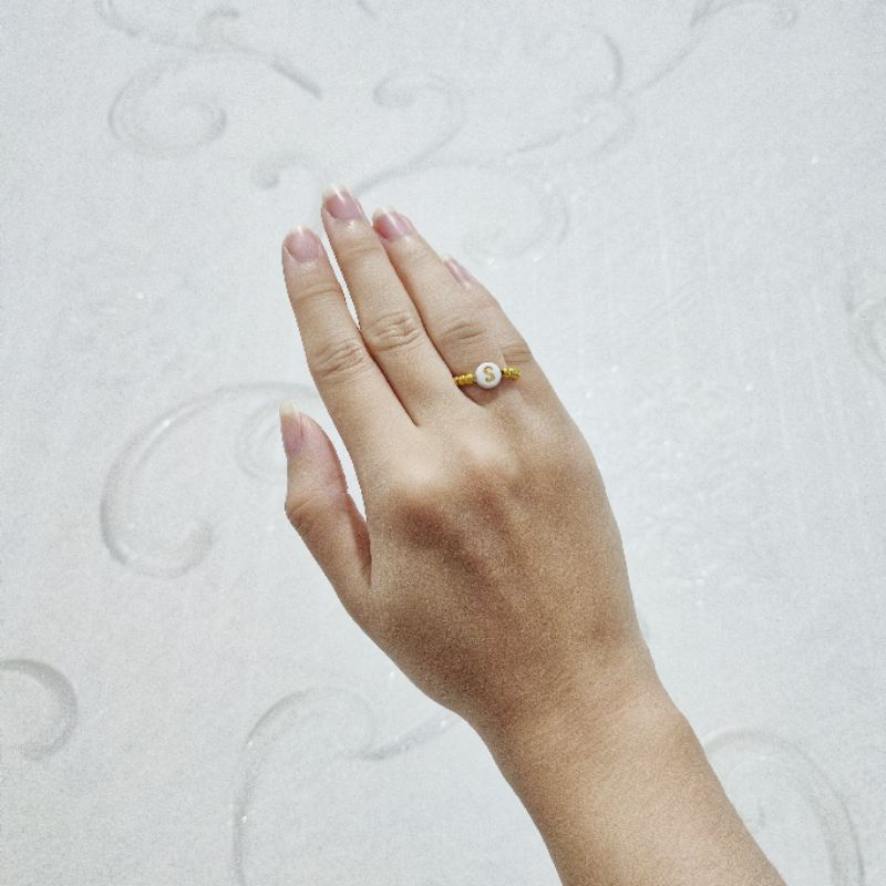 Cincin Inisial Golden Metalic Beads Initial Ring Elastic Huruf Alphabet Custom Gold Series