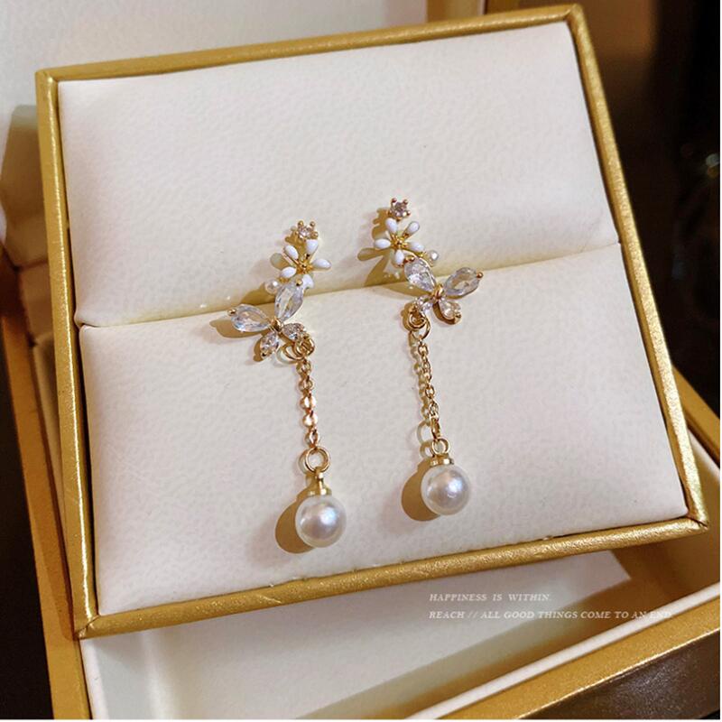 Fringed pearl sparkling diamond flower earrings Aksesoris fashion Korea Wanita