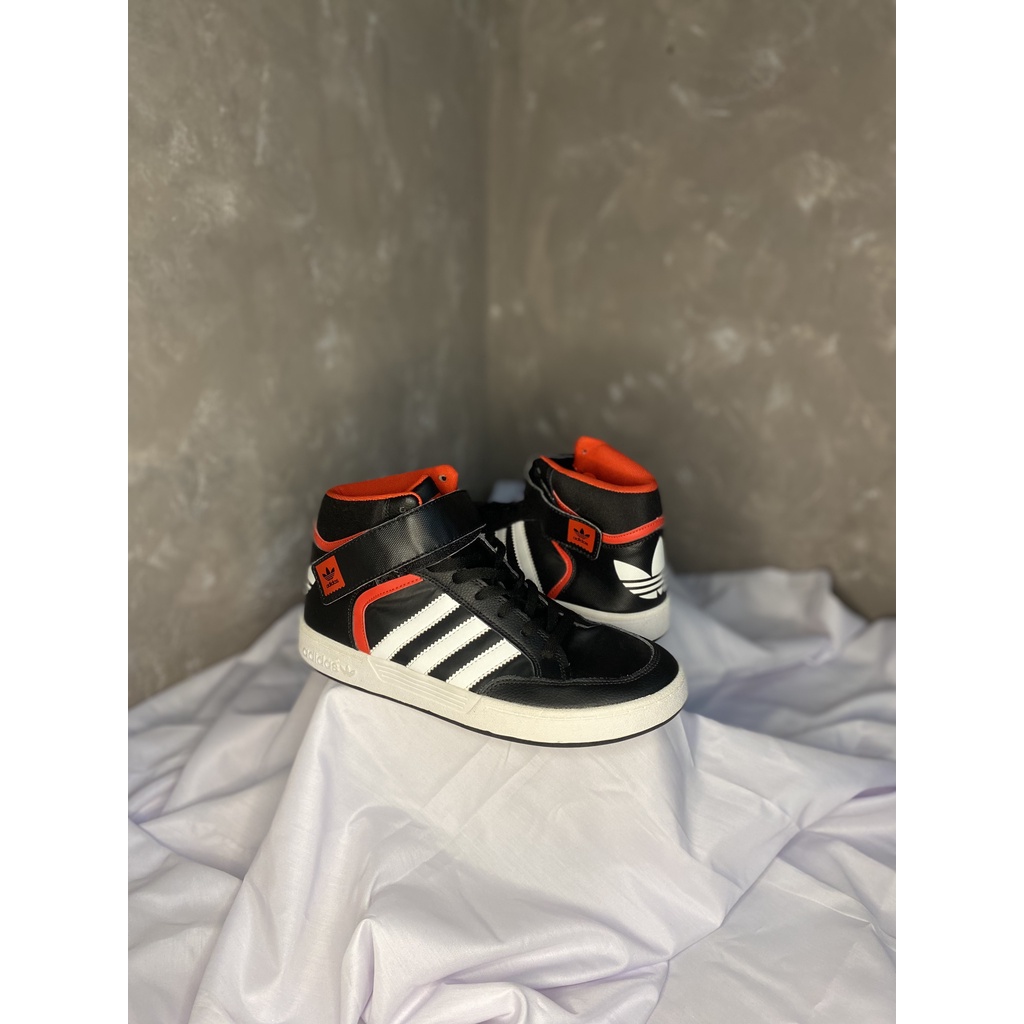 Adidas Varial Mid