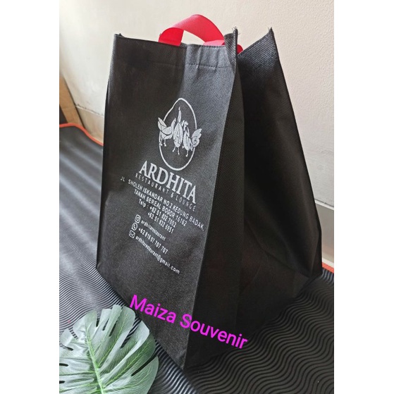 Tas Belanja custom , Goodie Bag Custom (ukuran bervolume).Tas belanja Besar(bervolume) teknik