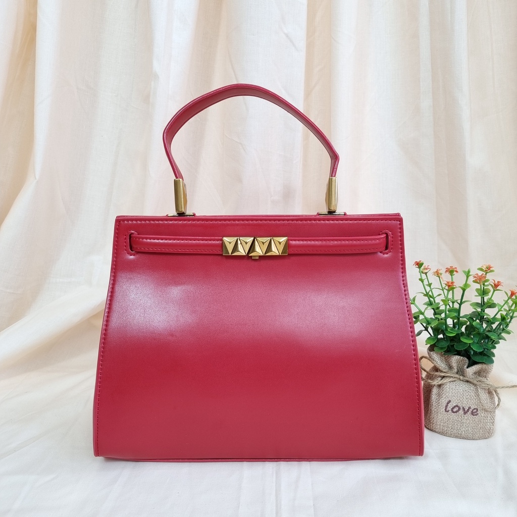 TAS CK WANITA METALLIC PUSH LOCK TRAPEZE BAG