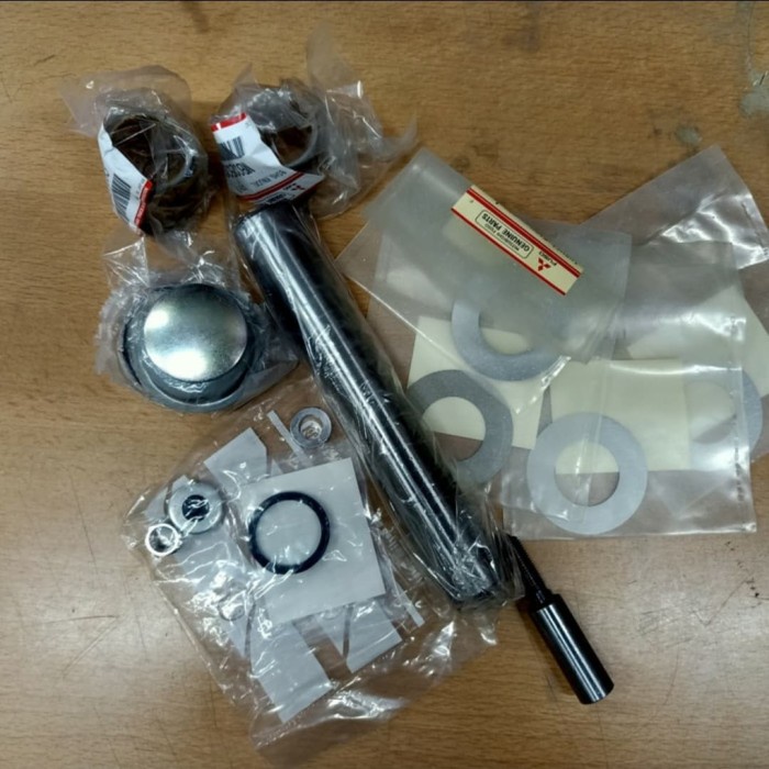 KINGPIN KIT CANTER/RAGASA - MC995305 KING PIN ORIGINAL MITSUBISHI