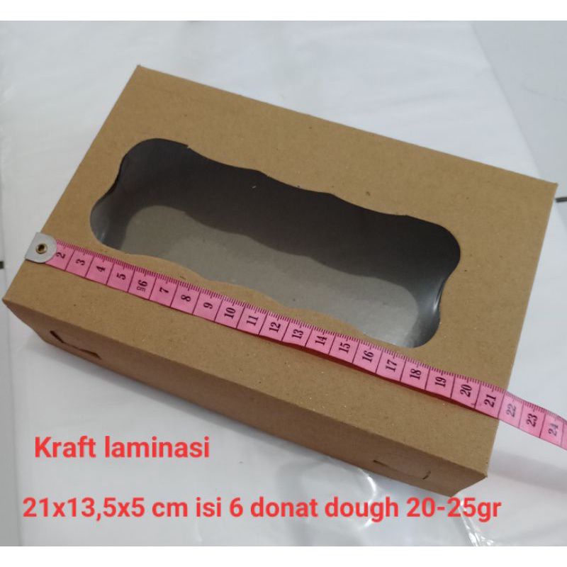 

Harga grosir 250 dus donat Kraft laminasi 21 x 13,5 x 5 cm / dus donat isi 6 donat dough 20-25gr