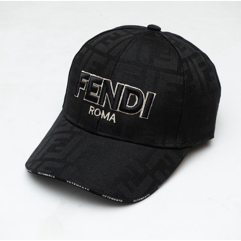 topi baseball pria Fendi trucker import mirror