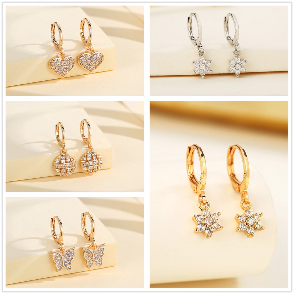 Y254 【Pengiriman di tempat】Korea Ins Temperamen Anting Bunga Sederhana Aksesoris Fashion Anting Wanita Titanium Lapis Emas