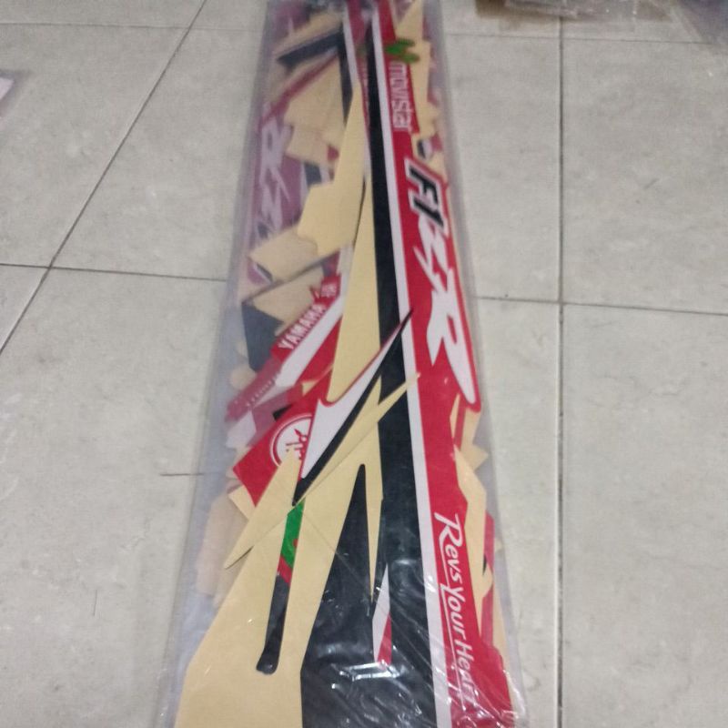 striping sticker les body Yamaha fiz r Movistar merah