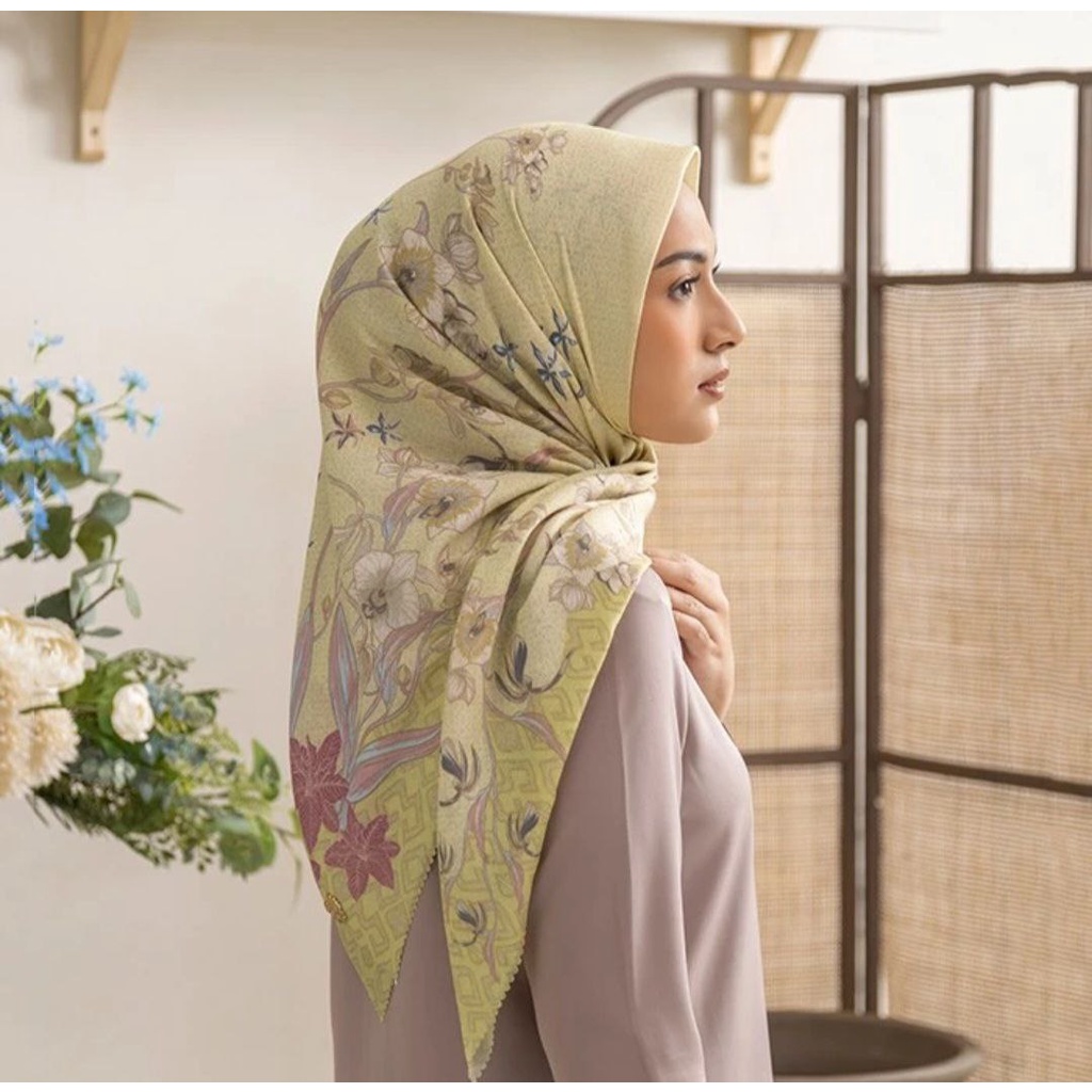 ELLIAH SCARF - EUCALYPTUS - SCARF MOTIF VOAL by Heaven Lights