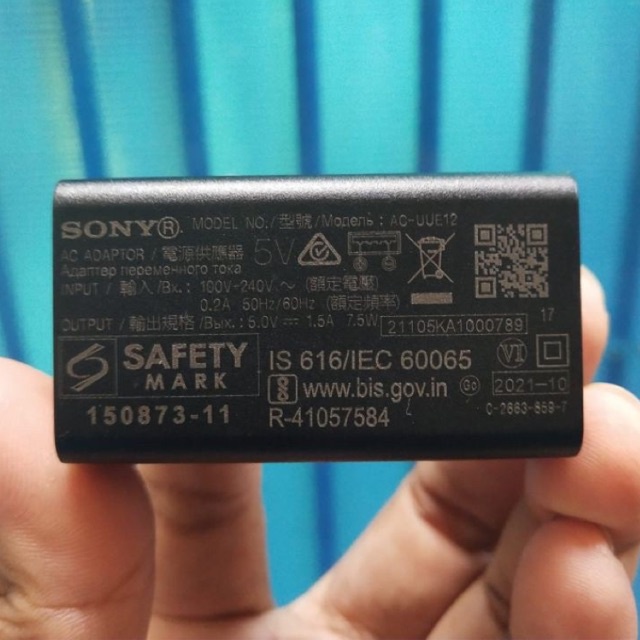 Sony AC UUE12 Original Adaptor Charger for Sony A6000 A7 II