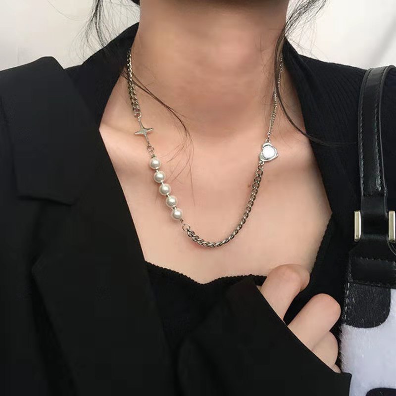 Kalung Choker Rantai Liontin Salib Bintang Aksen Mutiara Gaya Vintage Punk Untuk Wanita