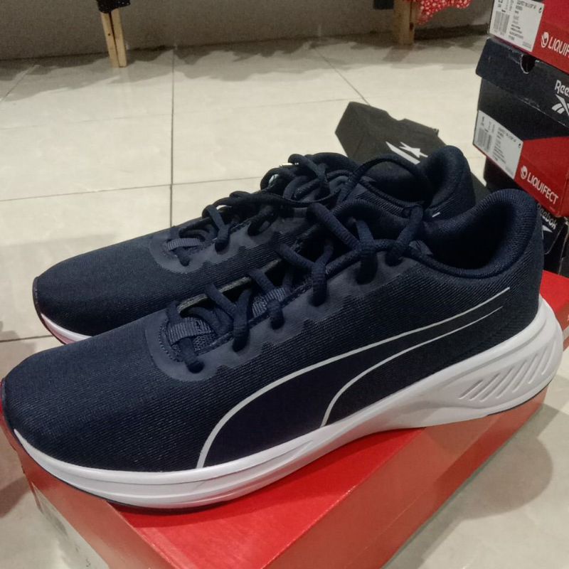 sepatu Puma Easy Runner Light 376350 03
