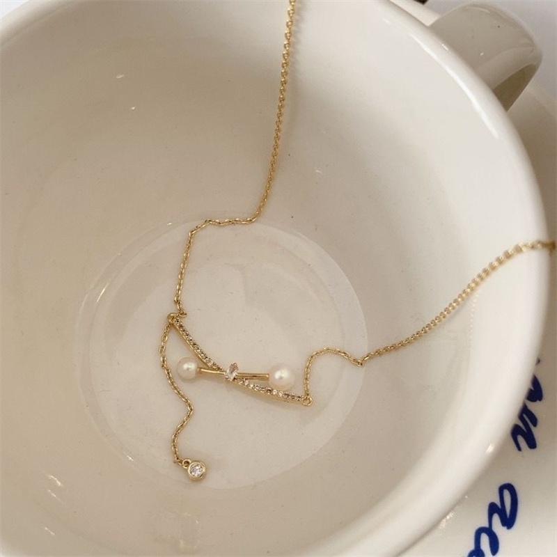 Mhang Kalung Rantai Fashion Gaya Korea Liontin Salib Aksen Zircon + Mutiara Untuk Perhiasan Wanita
