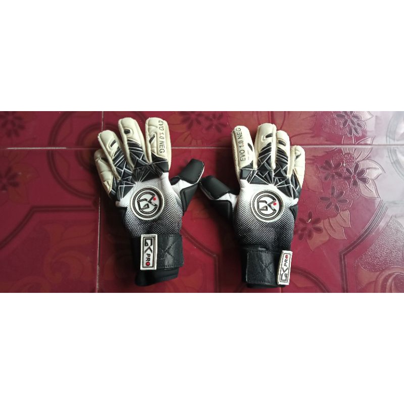 Sarung Tangan Kiper GK Pro Evo 1.0 Neg ( Nadeo )