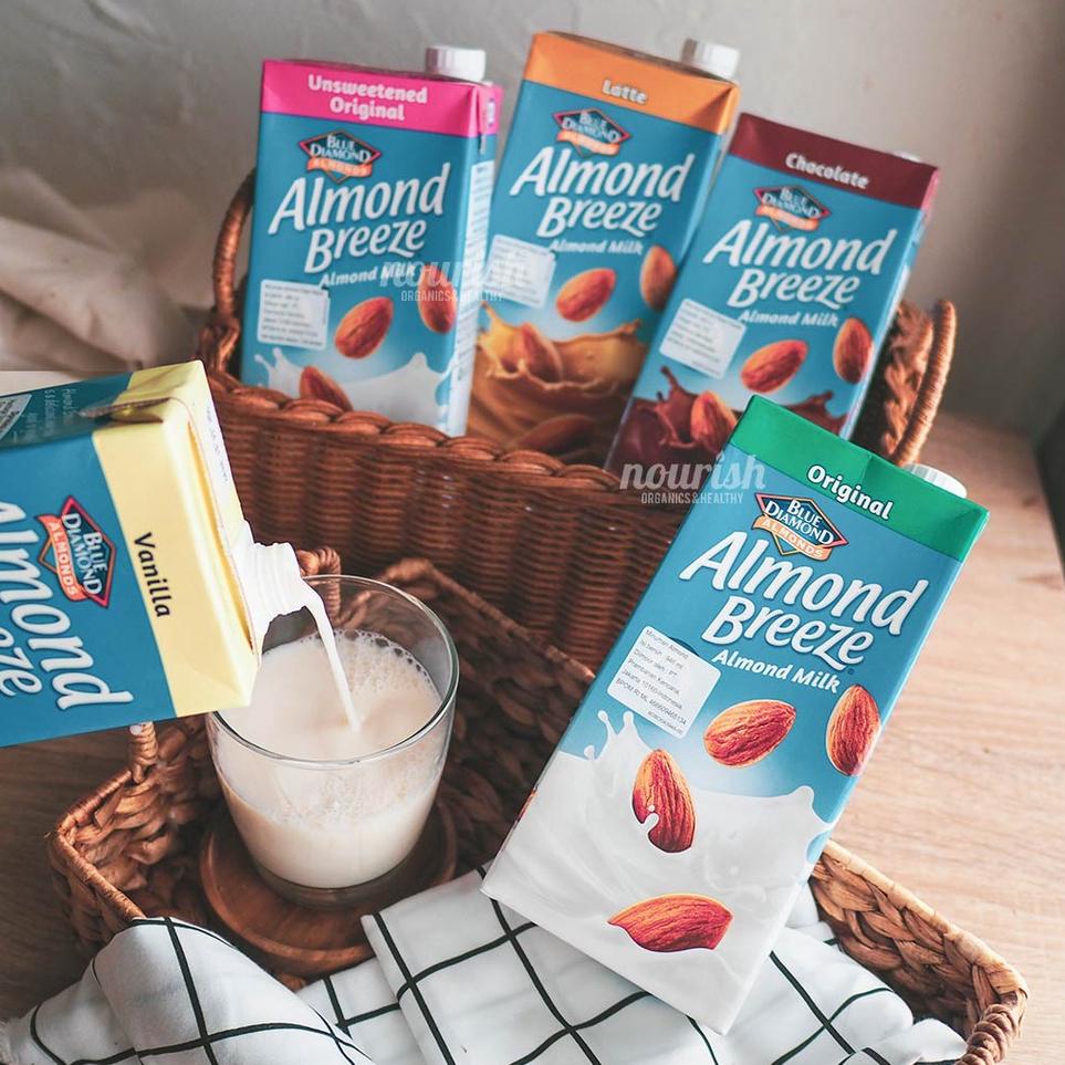 

Silahkan Belanja--Blue Diamond, Almond Breeze Almond Milk Original 946ml