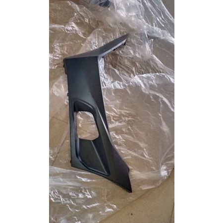cover L floor pcx 160 K1Z hitam dof original dek bawah kiri pcx 160 hitam dof original